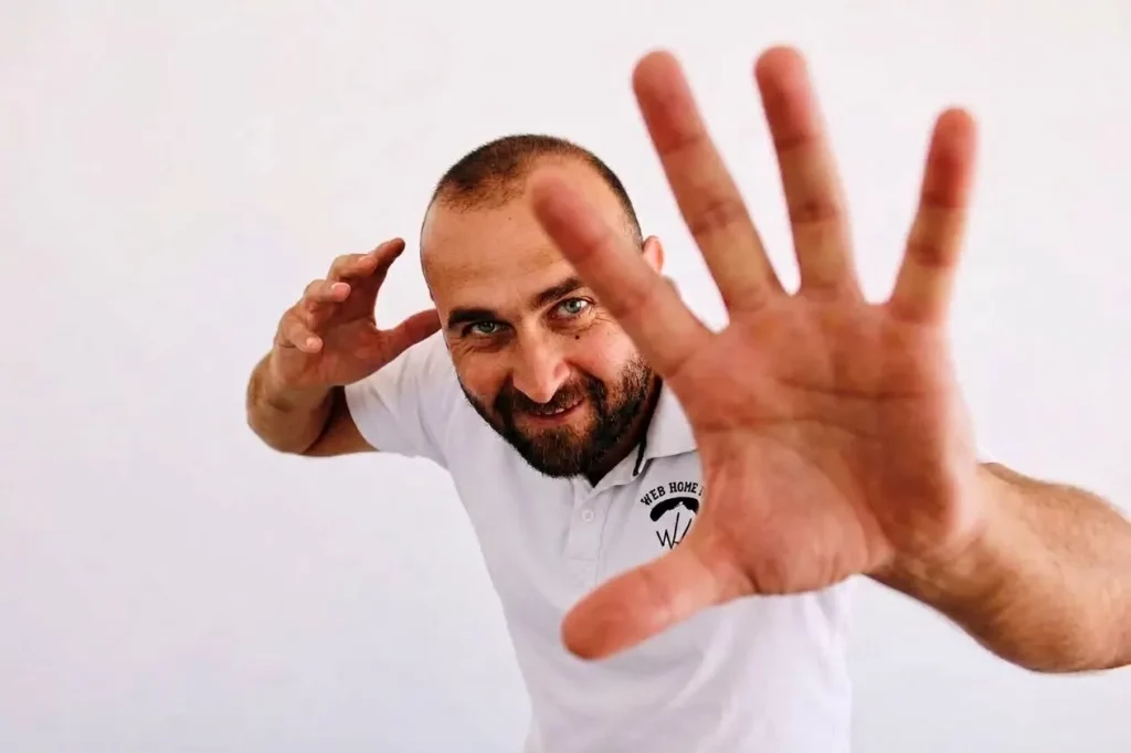Khaled HAMADMAD WHP - Agence Web Hors Piste
